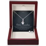 JEMINES Future Grandma Alluring Beauty Necklace Set